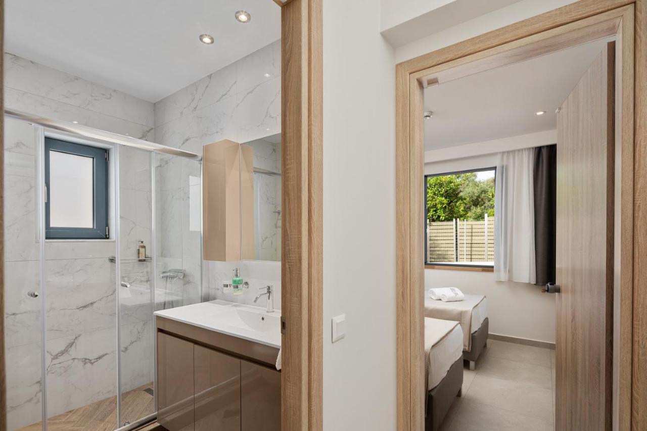 Perithia Suites Luaran gambar